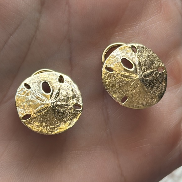 James Avery Retired Sand Dollar Clip On Earrings - Picture 1 of 8